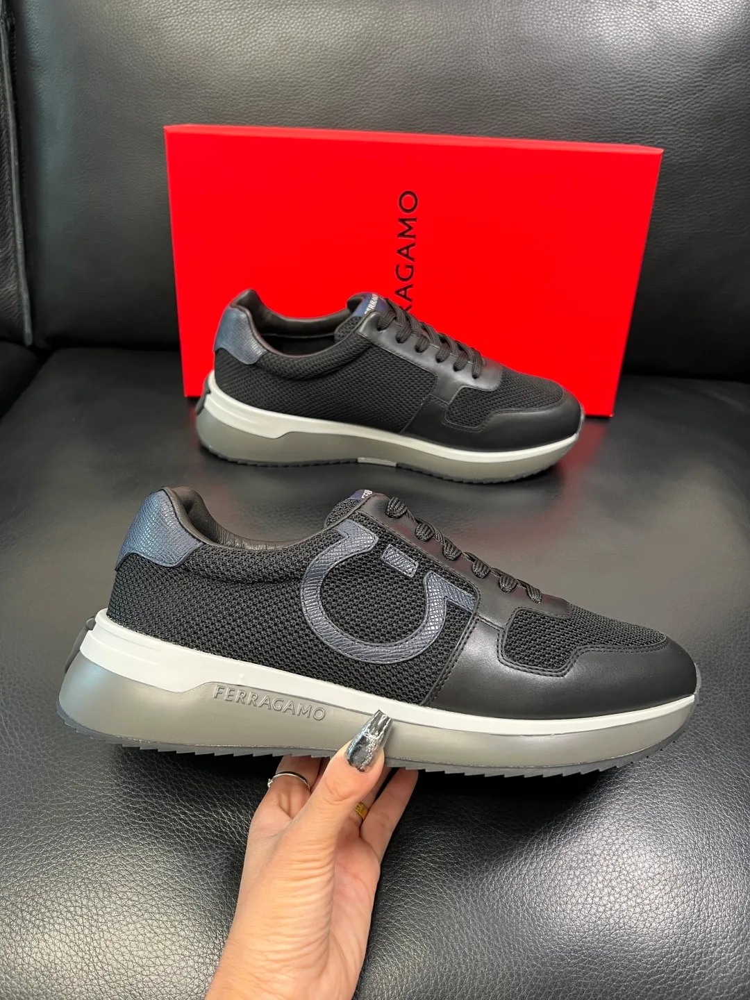 Men's shoes 💰820 Ferragamo High-quality top craftsmanship Ferragamo counters sell original factory configuration, imported original cowhide from Italy, imported water-dyed cow lining, soles: original factory special original soles are super comfortable, original factory and single goods, welcome to compare at the same time at the counter, code number 38-44 (customized 45 46)